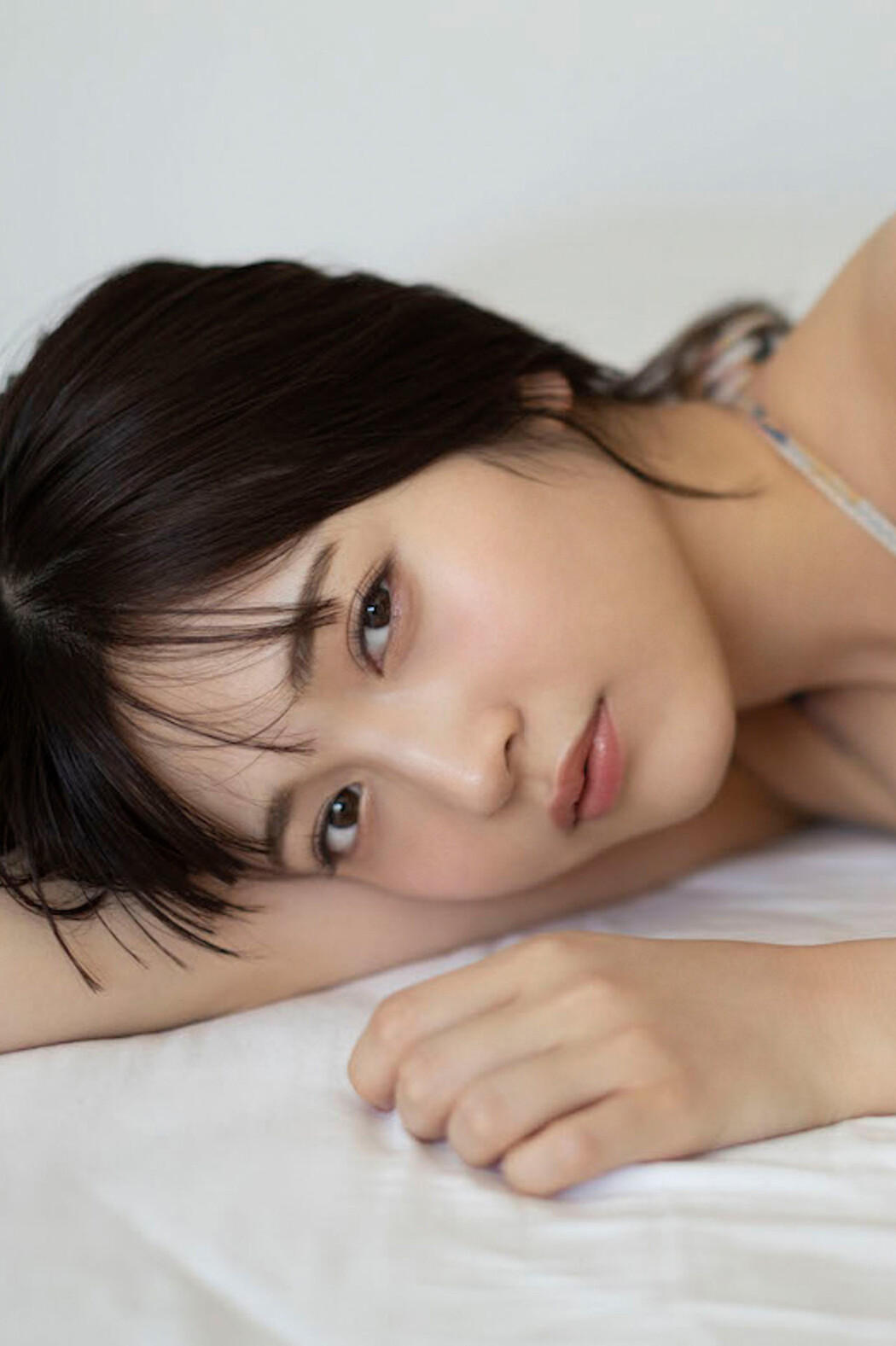 Nanako Kurosaki 黒嵜菜々子, ＦＲＩＤＡＹデジタル写真集 「少女卒業 Vol.2」 Set.04