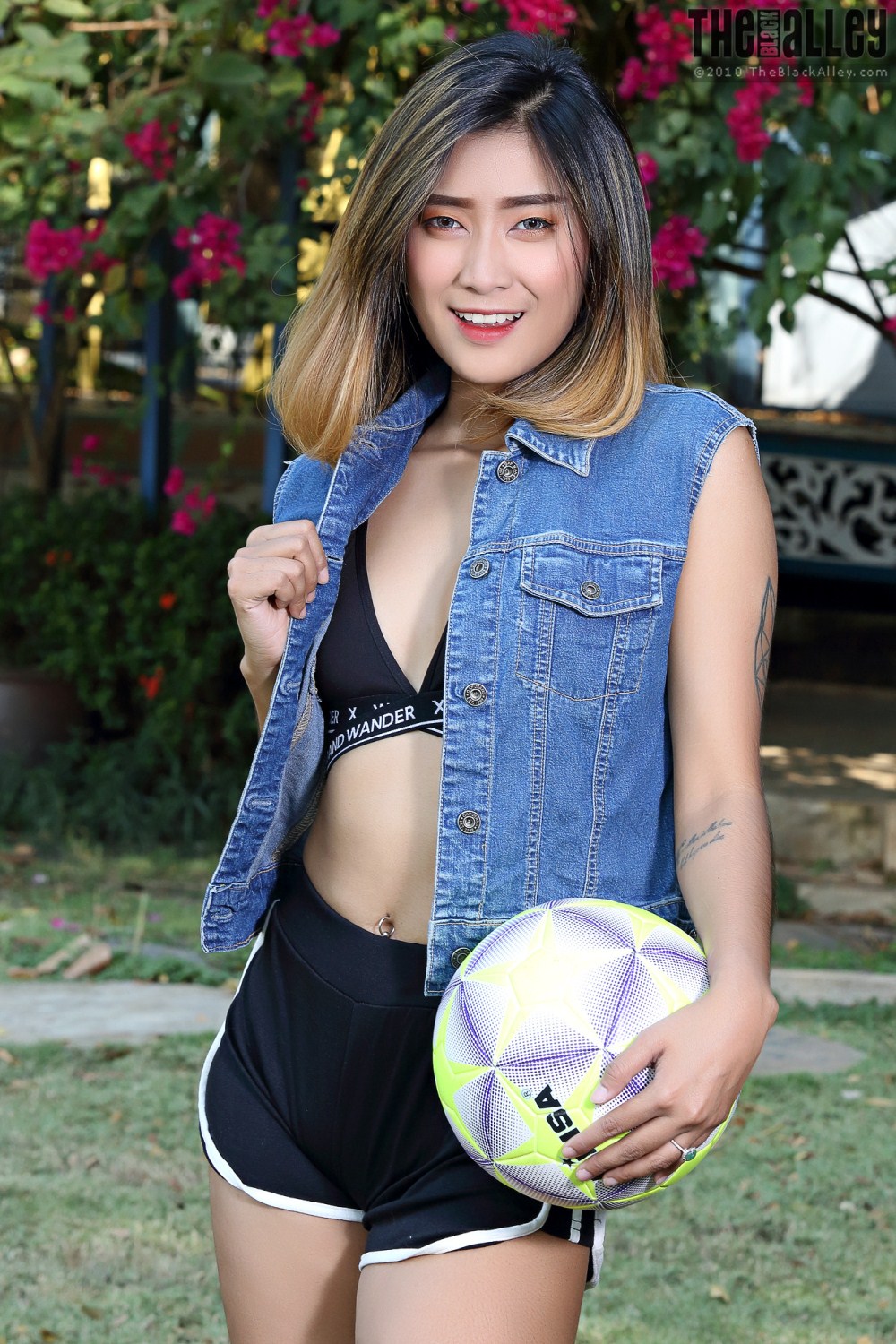 [The Black Alley] Apple Set.32 2019.01.17 Cover Photo