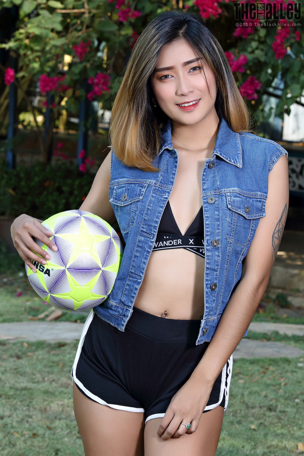 [The Black Alley] Apple Set.32 2019.01.17