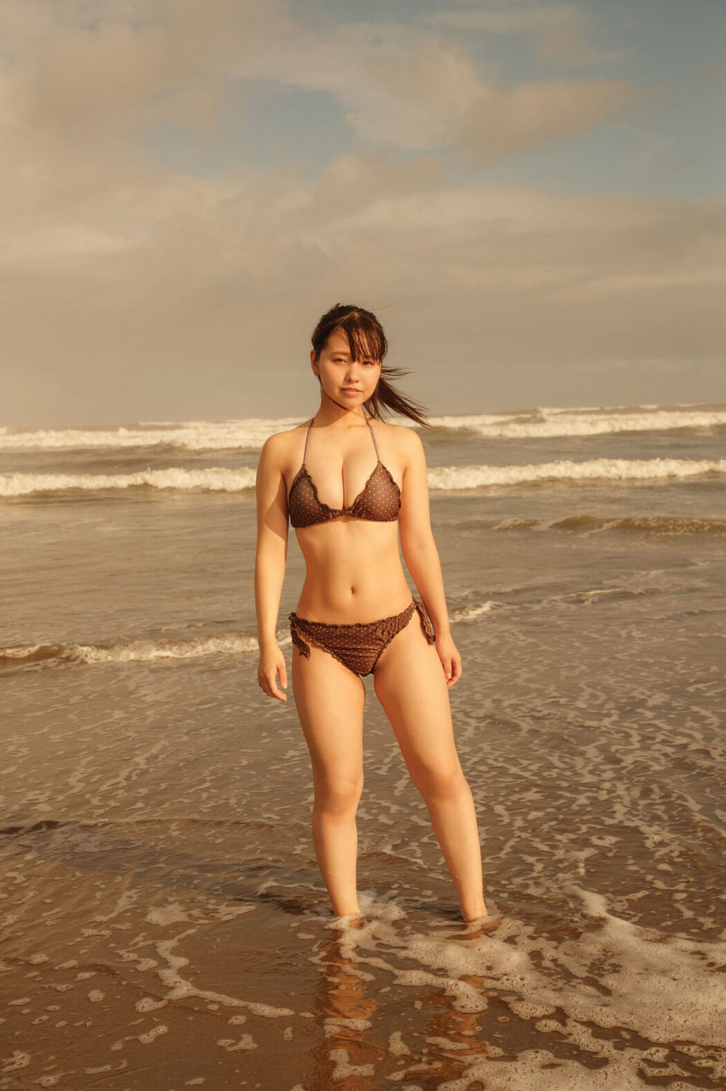 Yuzuha Hongo 本郷柚巴, ＦＲＩＤＡＹデジタル写真集 「Happiness」 Set.03