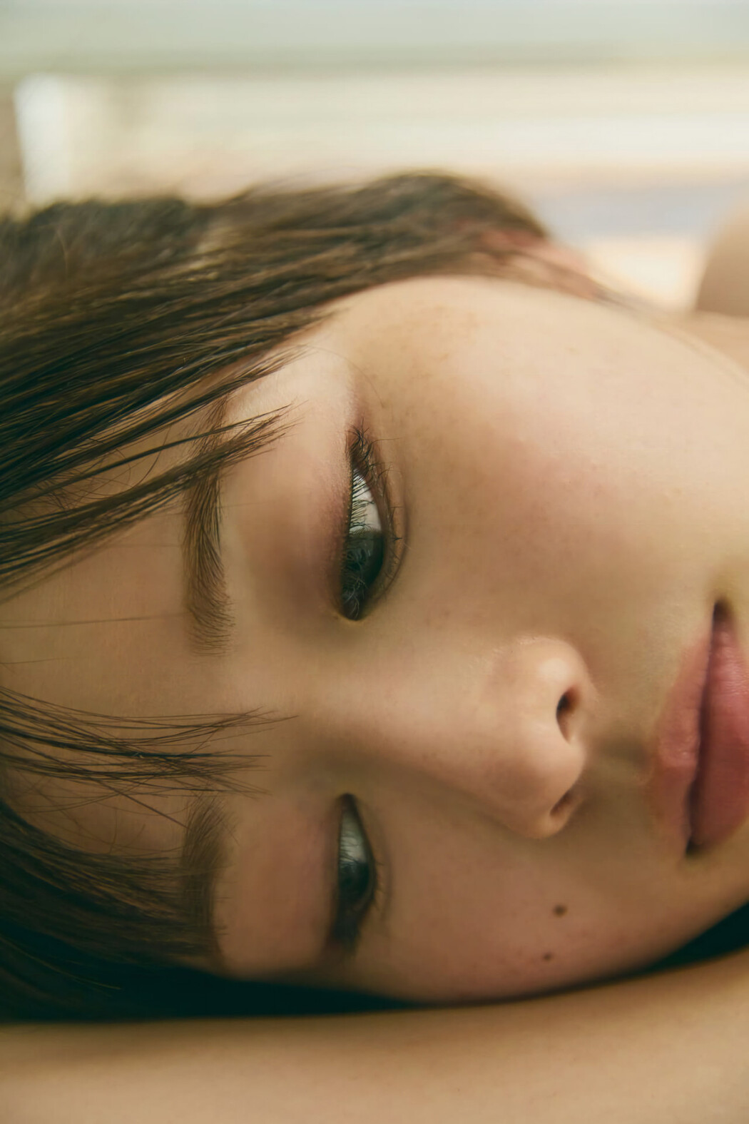 Yuzuha Saeki 冴木柚葉, ＦＲＩＤＡＹデジタル写真集 「マンスリーガール021」 Set.01