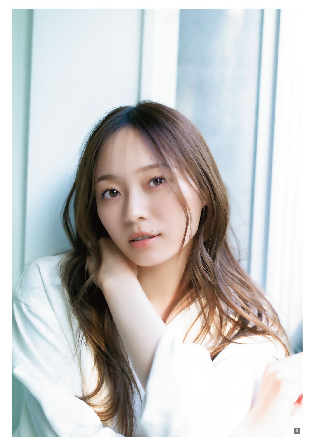 Minami Umezawa 梅澤美波, Shonen Magazine 2023 No.44 (週刊少年マガジン 2023年44号)