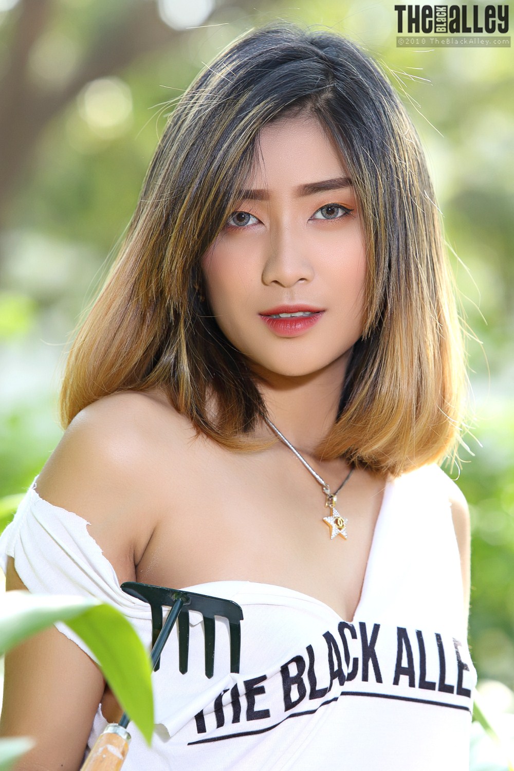 [The Black Alley] Apple Set.33 2019.01.23