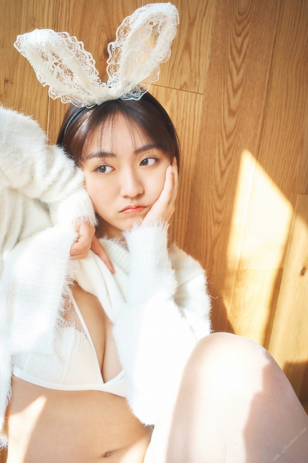 Runa Toyoda 豊田ルナ, 週刊現代デジタル写真集 [挑発のＨＩＰライン] Set.01