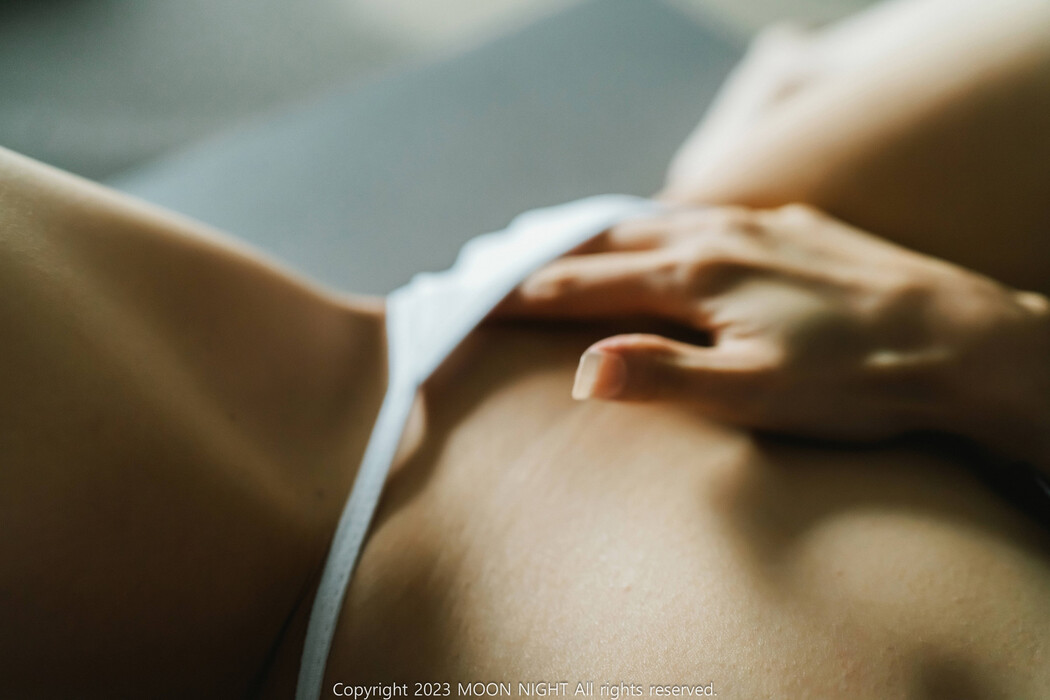 Mona 모나, [Moon Night Snap] One Good Day