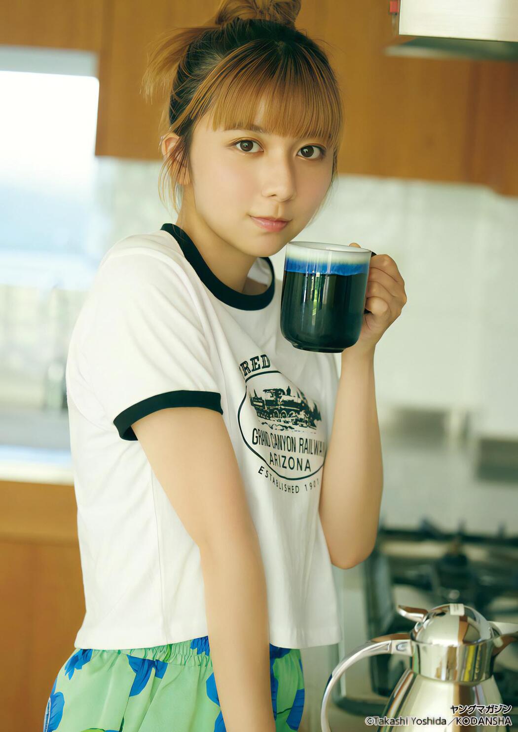 Moka Kamishiraishi 上白石萌歌, Young Magazine 2023 No.45 (ヤングマガジン 2023年45号)
