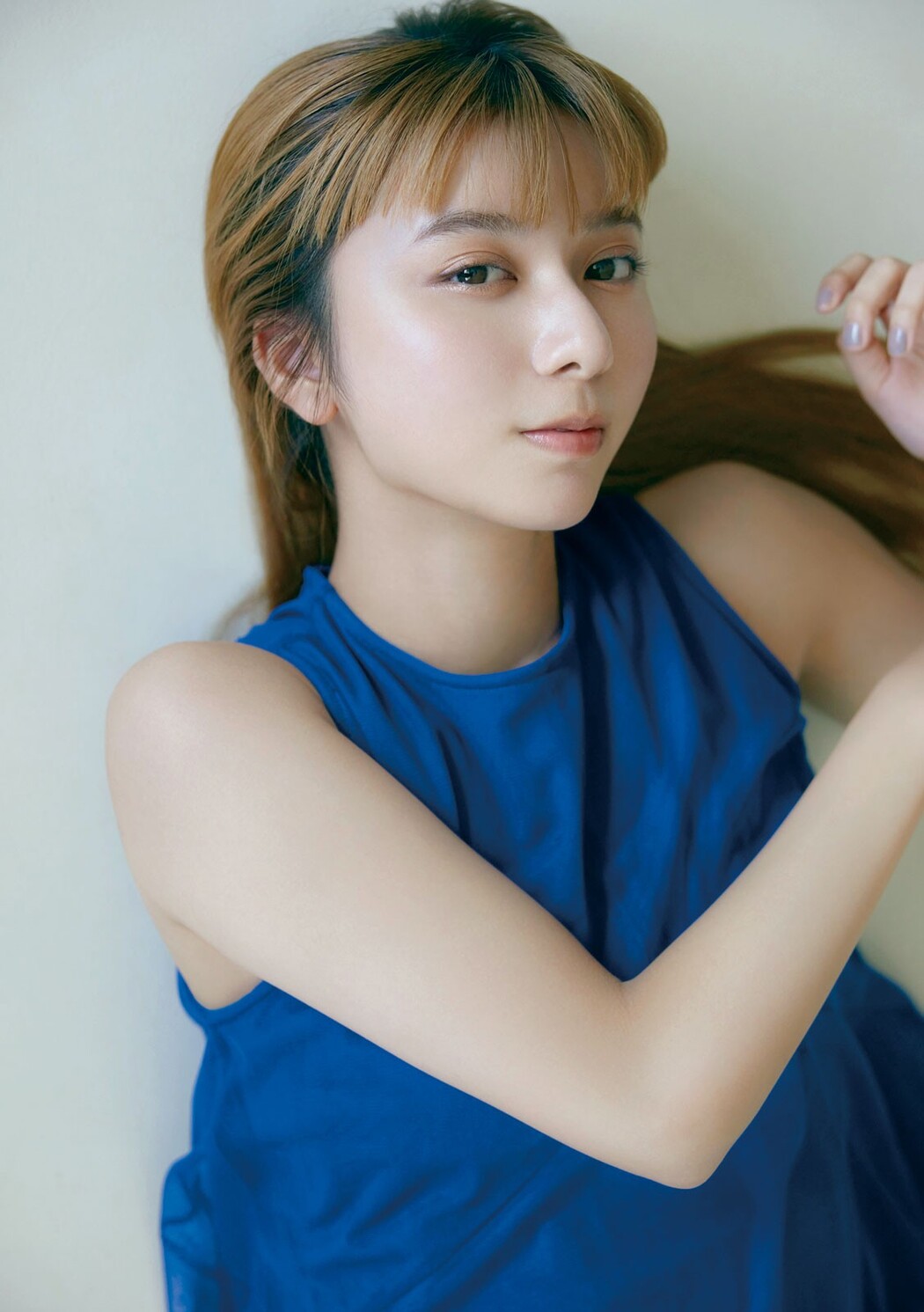 Moka Kamishiraishi 上白石萌歌, Young Magazine 2023 No.45 (ヤングマガジン 2023年45号)