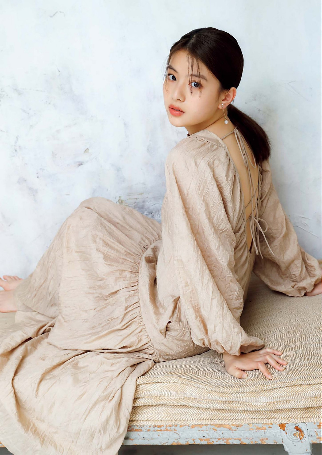 Natsuki Deguchi 出口夏希, Big Comic Spirits 2023 No.43 (ビッグコミックスピリッツ 2023年43号)