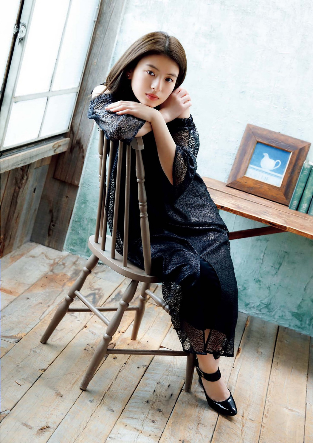 Natsuki Deguchi 出口夏希, Big Comic Spirits 2023 No.43 (ビッグコミックスピリッツ 2023年43号)