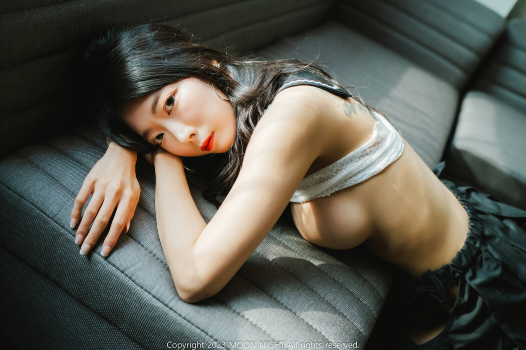 Mona 모나, [Moon Night Snap] One Good Day