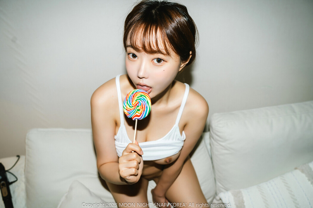 Jucy 쥬시, [Moon Night Snap] I’m Alone Without My Brother Set.01