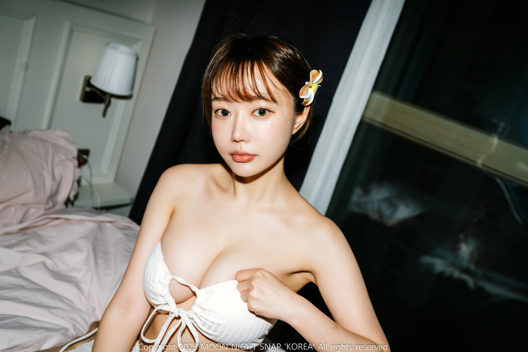 Jucy 쥬시, [Moon Night Snap] I’m Alone Without My Brother Set.02