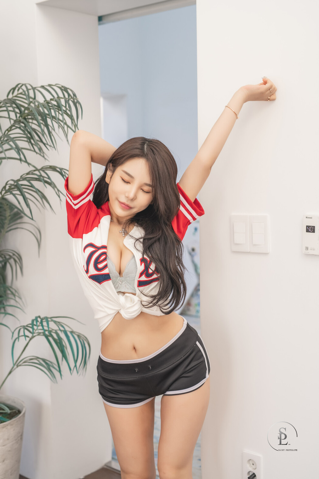 Zzyuri 쮸리, [SAINT Photolife] Homebody Set.01