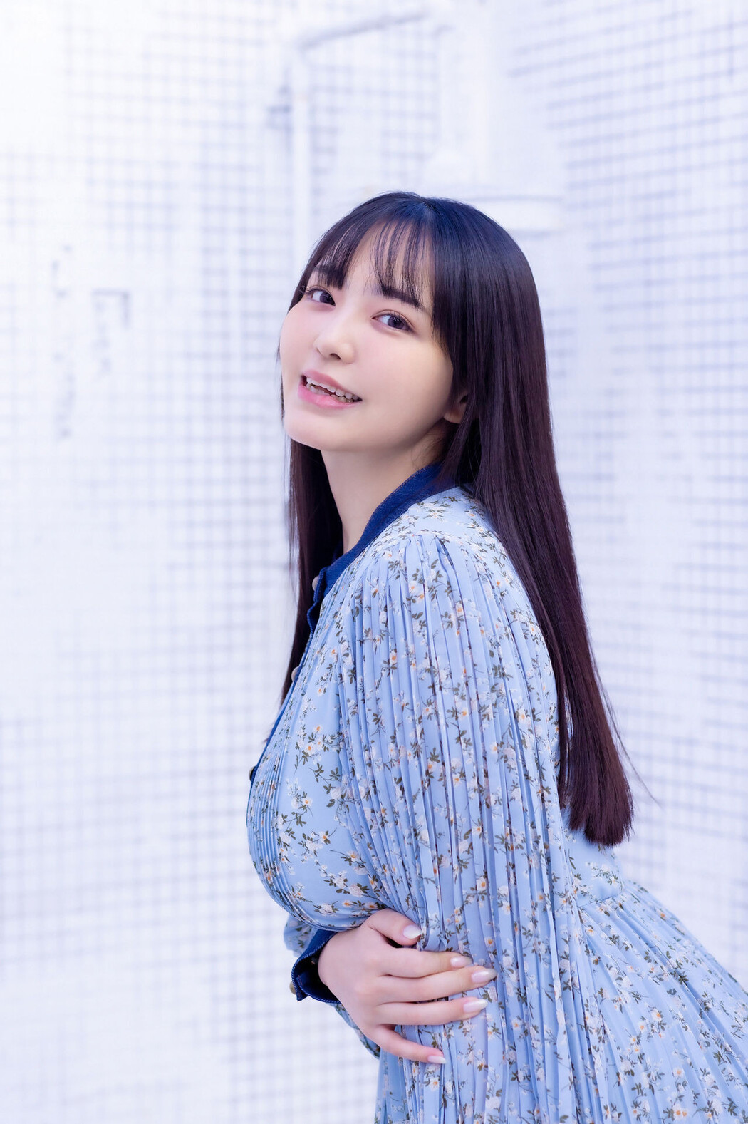 Momona Koibuchi 恋渕ももな, ＦＲＩＤＡＹデジタル写真集 「とろけるたわわ」 Set.01 Cover Photo