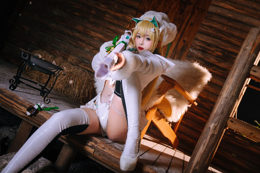 Coser@日奈娇 – 胜利女神 妮姬露菲