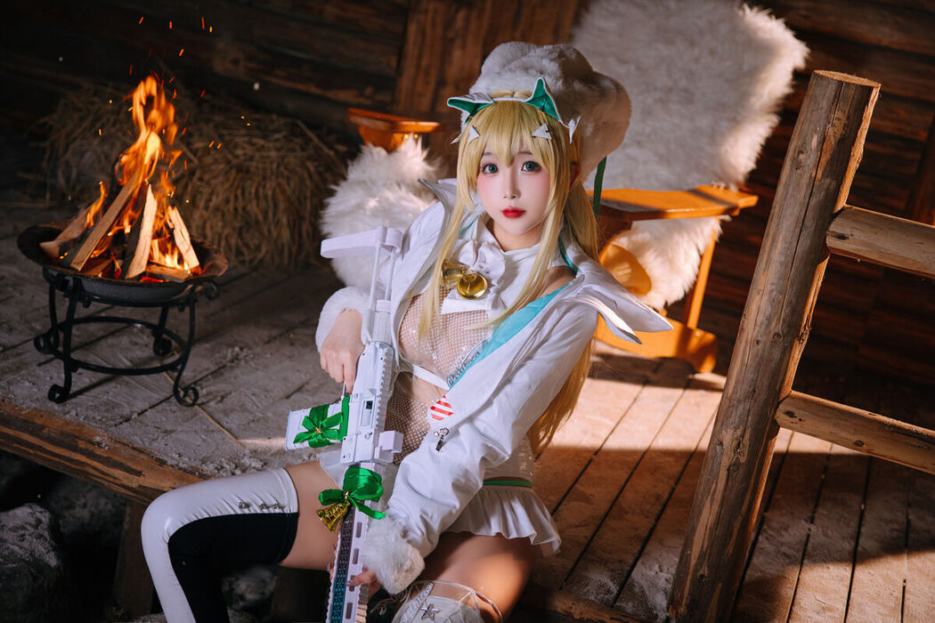 Coser@日奈娇 – 胜利女神 妮姬露菲