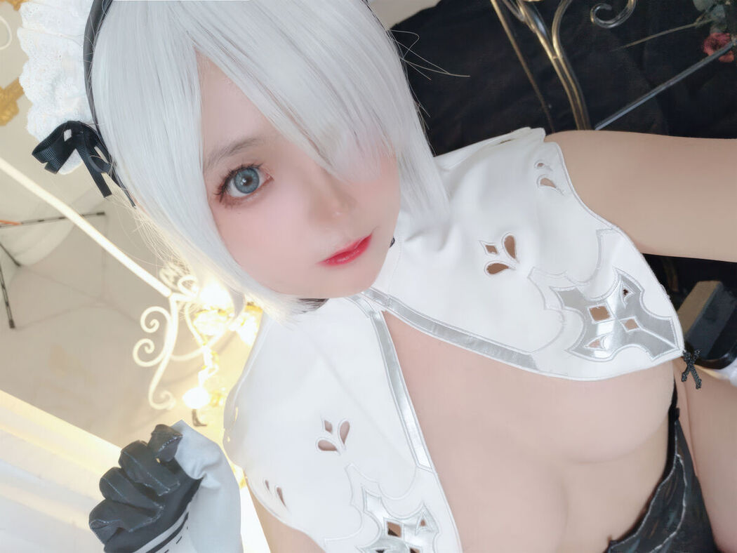 Coser@日奈娇 – 2B奶盖女仆