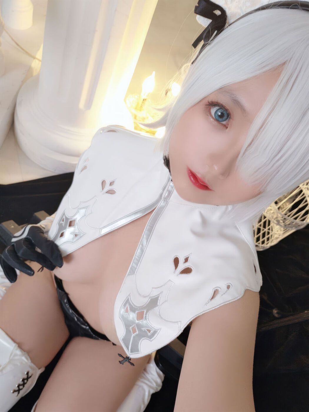 Coser@日奈娇 – 2B奶盖女仆