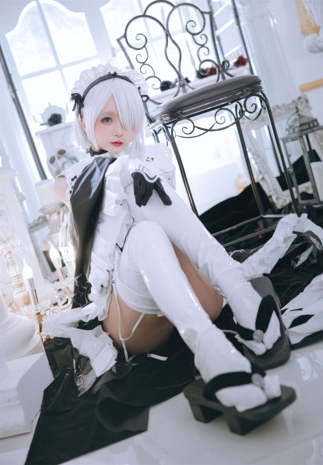 Coser@日奈娇 – 2B奶盖女仆