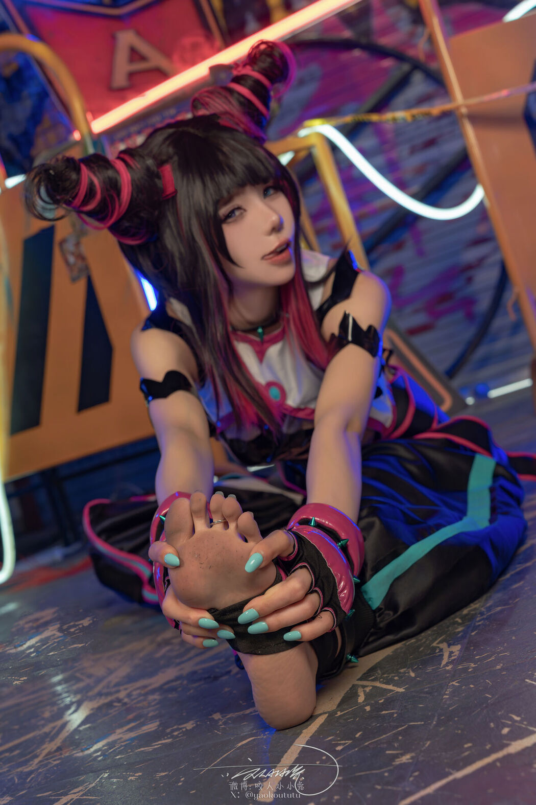 Coser@黏黏团子兔 – 街霸 韩蛛俐