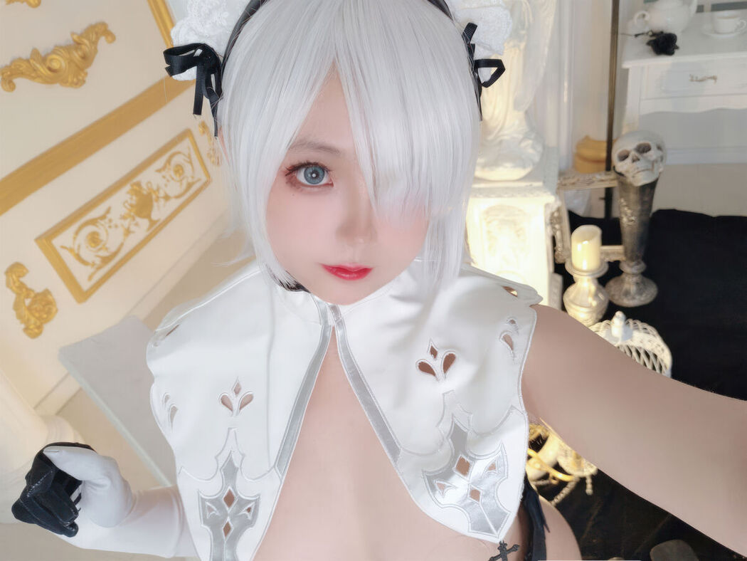 Coser@日奈娇 – 2B奶盖女仆