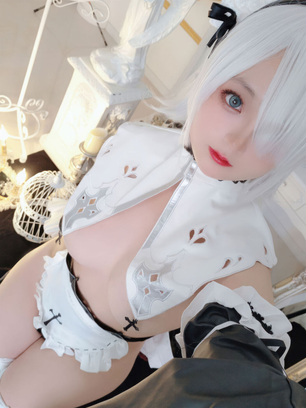 Coser@日奈娇 – 2B奶盖女仆