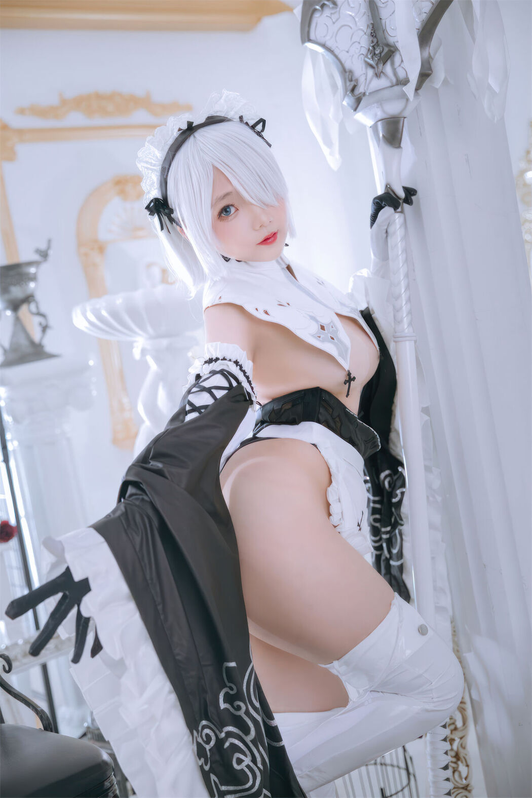 Coser@日奈娇 – 2B奶盖女仆