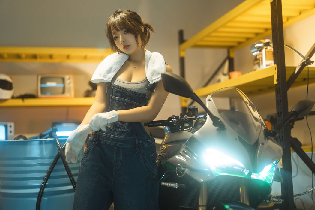 Coser@yuuhui玉汇 – 机车维修站 Part1