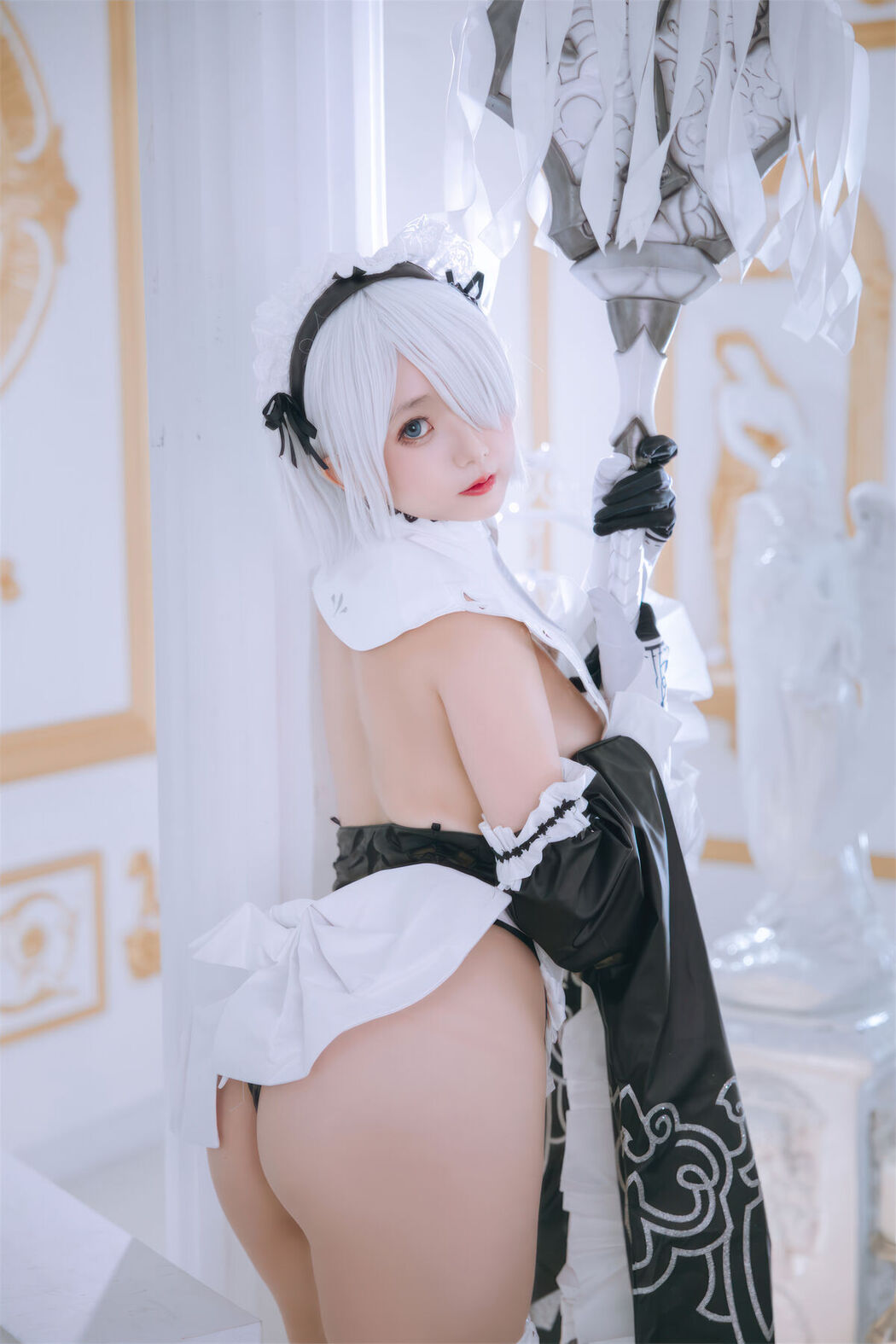 Coser@日奈娇 – 2B奶盖女仆