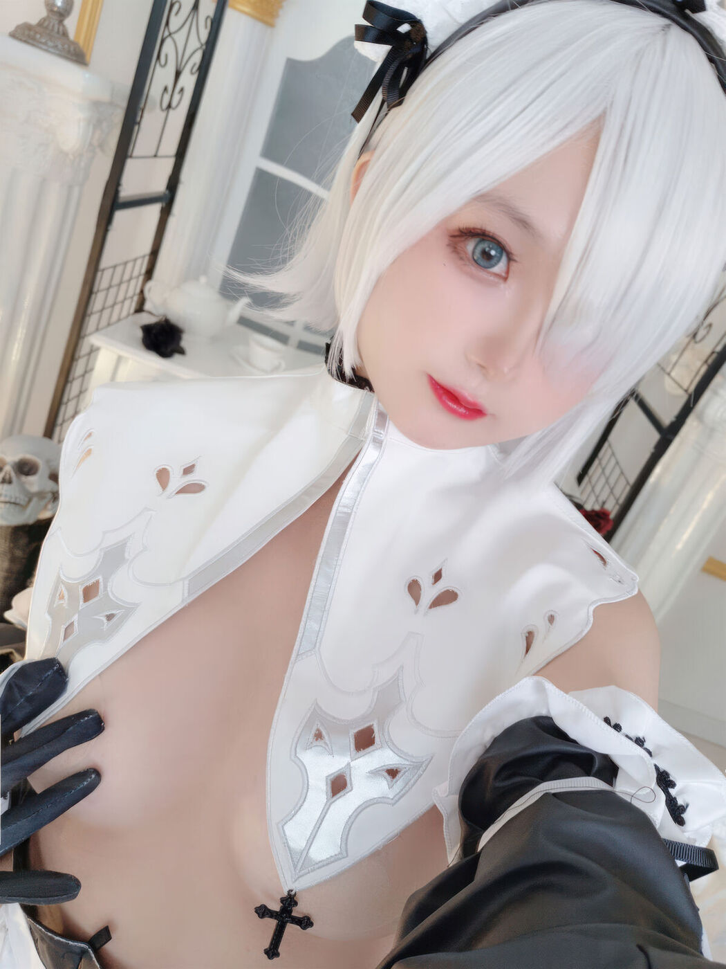 Coser@日奈娇 – 2B奶盖女仆