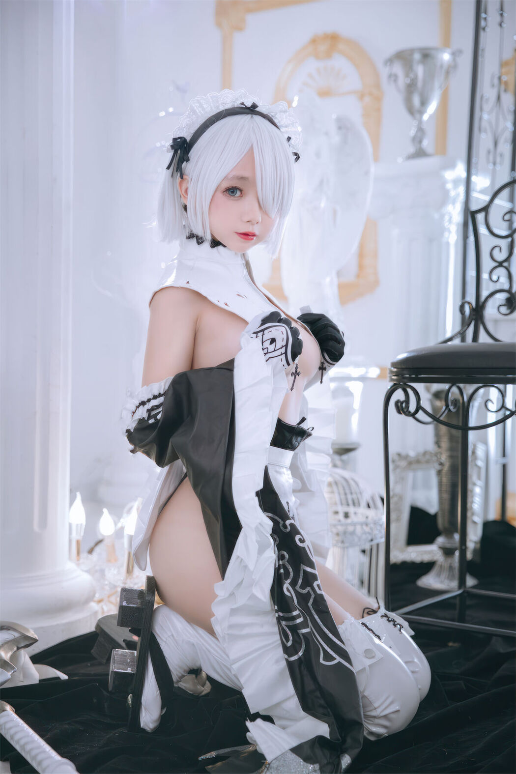 Coser@日奈娇 – 2B奶盖女仆