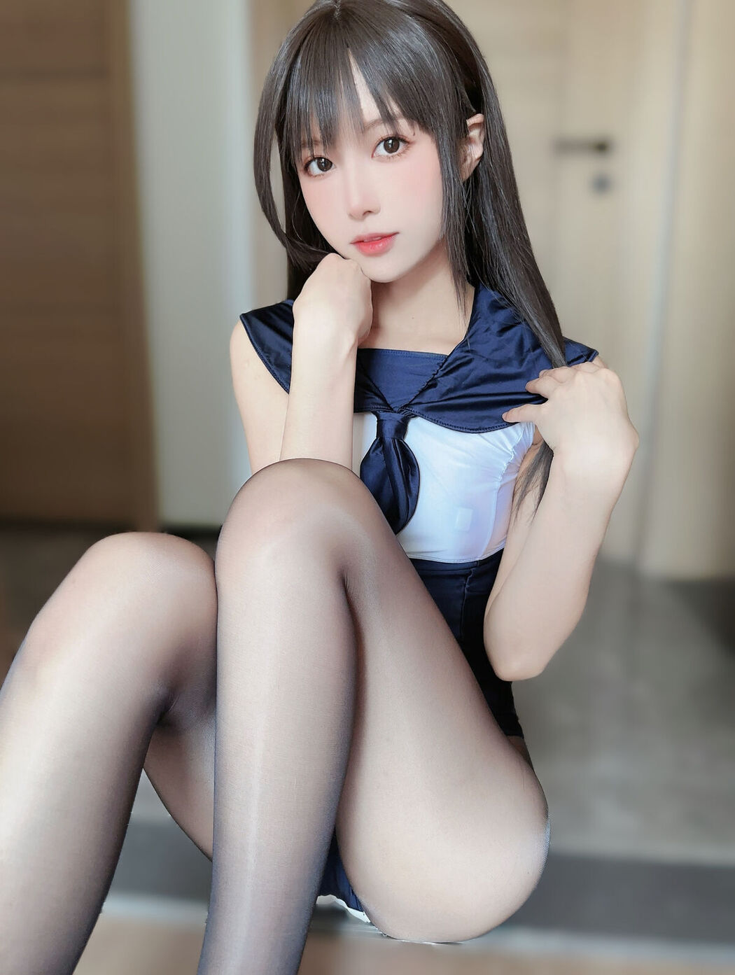 Coser@布丁大法 Pudding Dafa – 无内黑丝蜜臀美腿 Part1