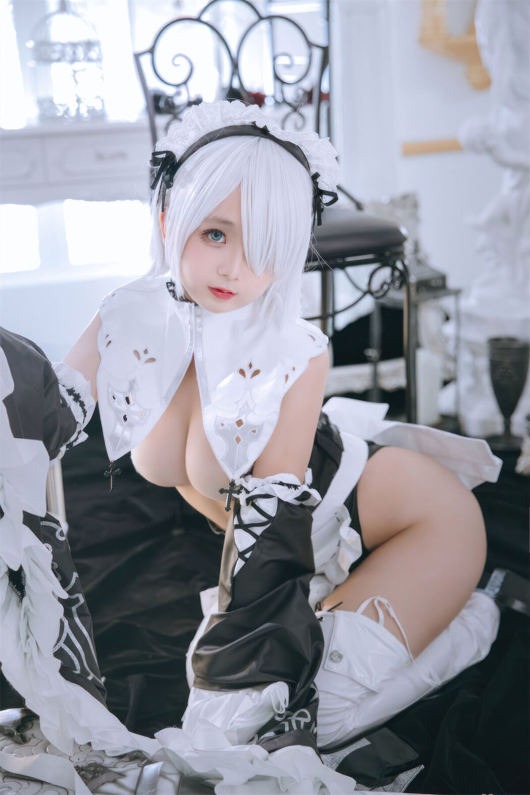 Coser@日奈娇 – 2B奶盖女仆