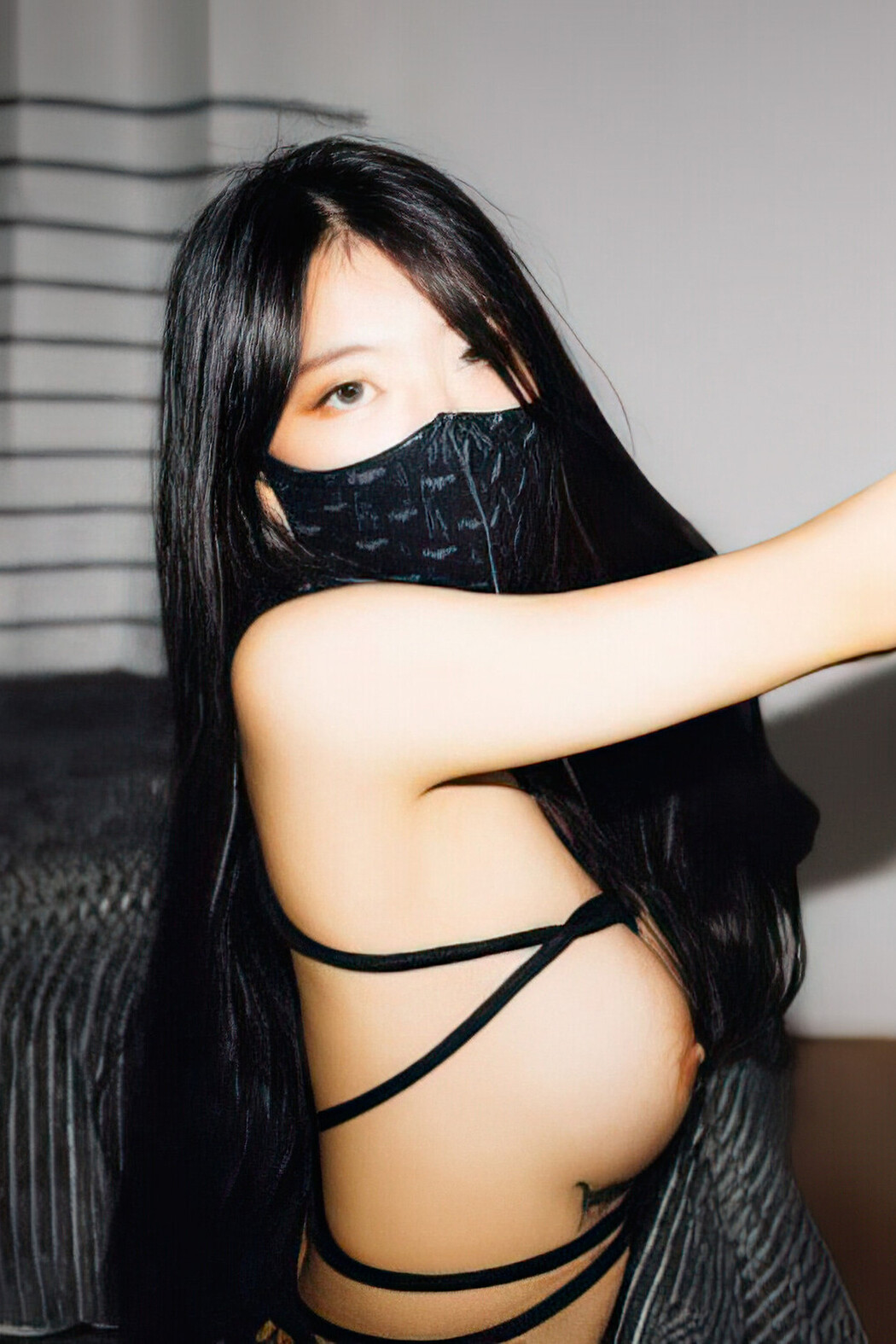 Mona 모나, Moon Night Snap &#8216;Black&#8217; Set.02