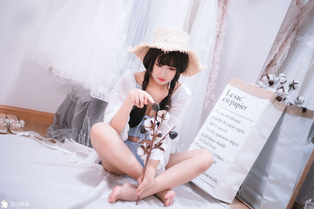 Coser@兔玩映画 Vol.057 房间里的夏天