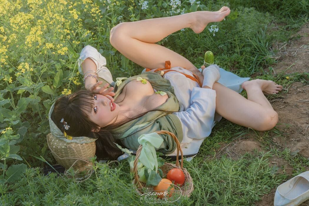 Coser@黏黏团子兔 – 田耕记