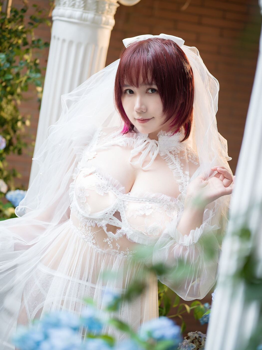 Coser@麻花麻花酱 – 黑白婚纱