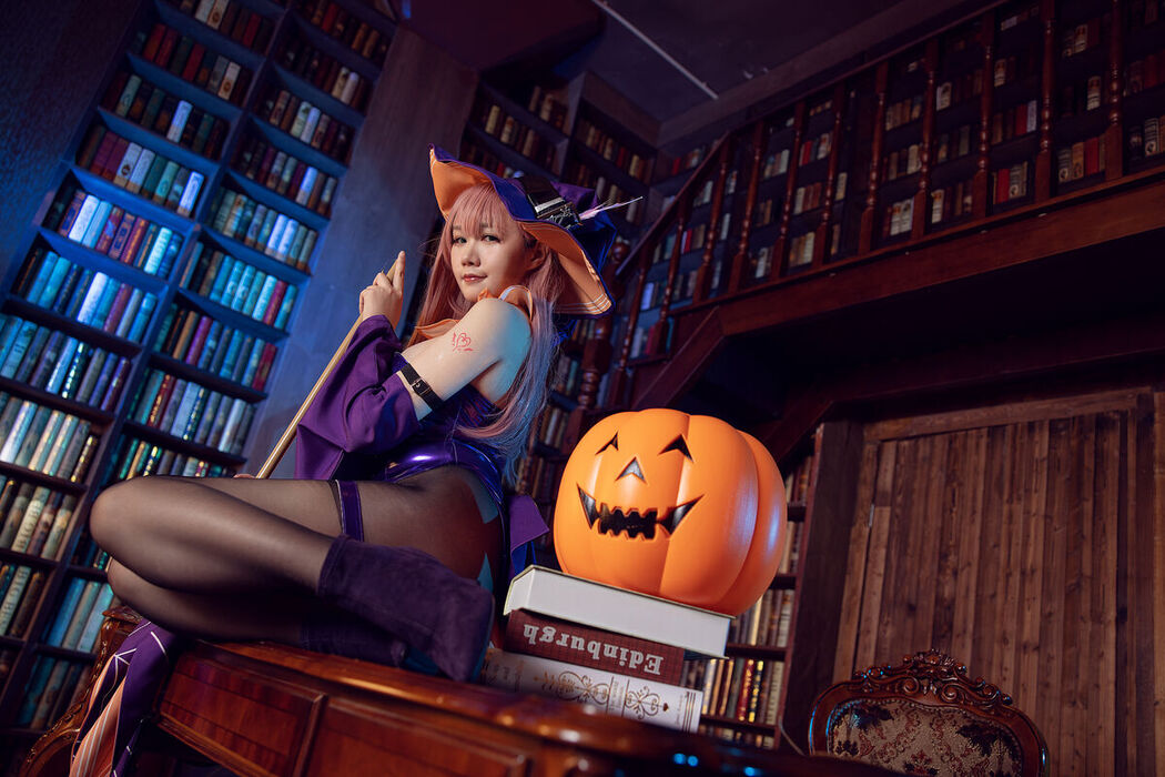 Coser@麻花麻花酱 – Memphis Halloween