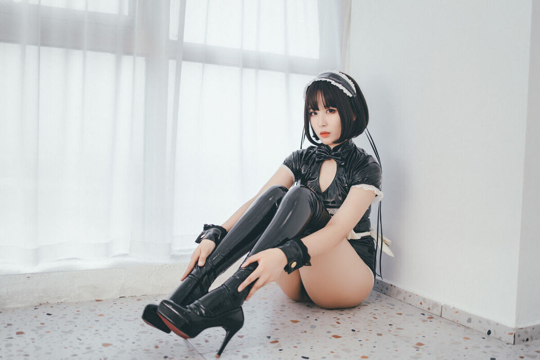 Coser@轩萧学姐 – 南半球女仆