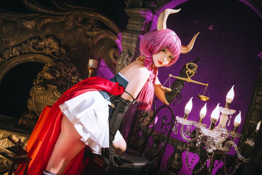 Coser@日奈娇 – 断头台阿乌拉