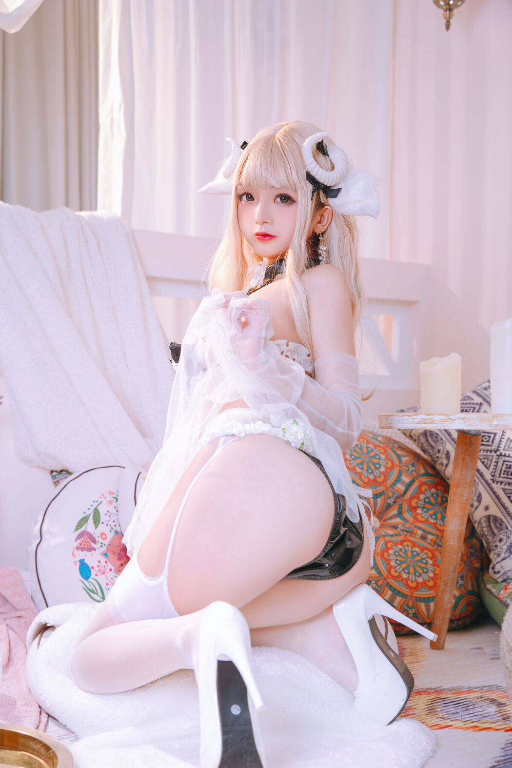 Coser@日奈娇 – 白小绵羊