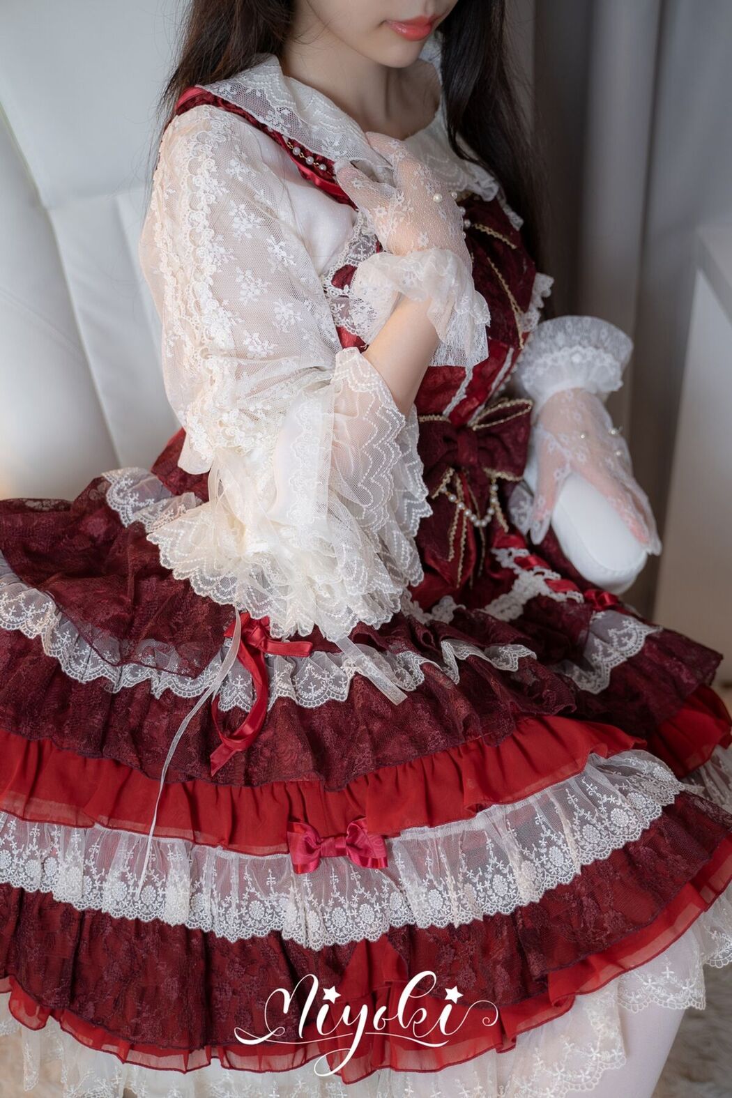 Coser@铃木美咲 – LO Girl Who Loves Friends