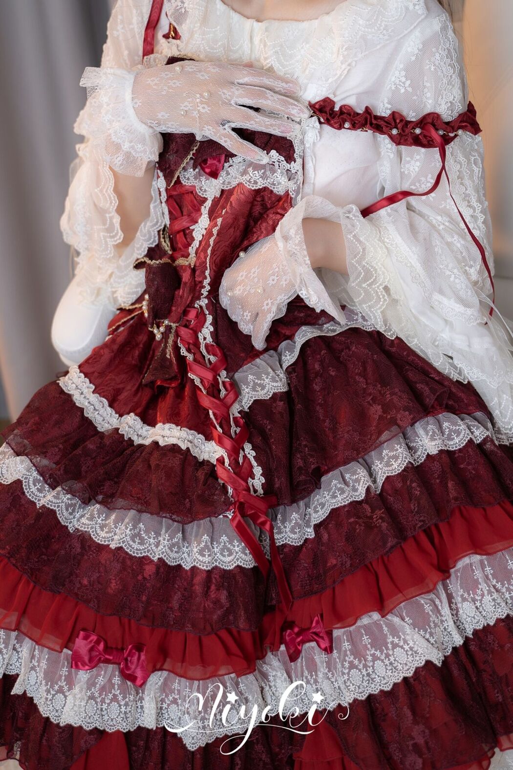 Coser@铃木美咲 – LO Girl Who Loves Friends