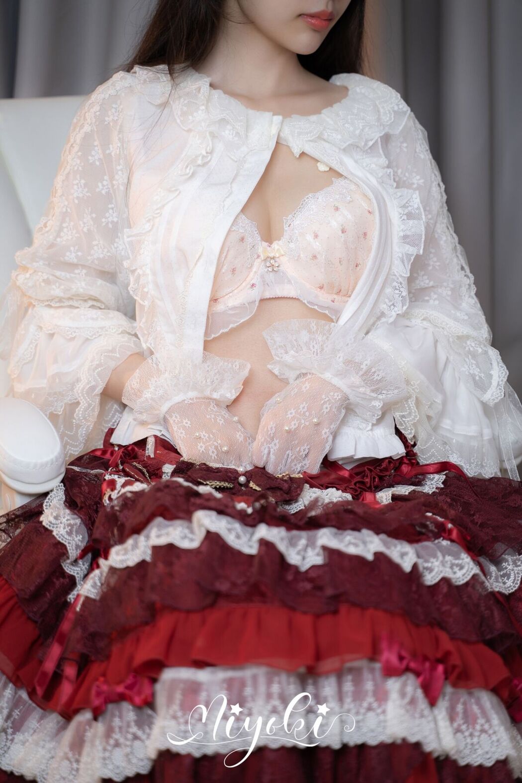Coser@铃木美咲 – LO Girl Who Loves Friends