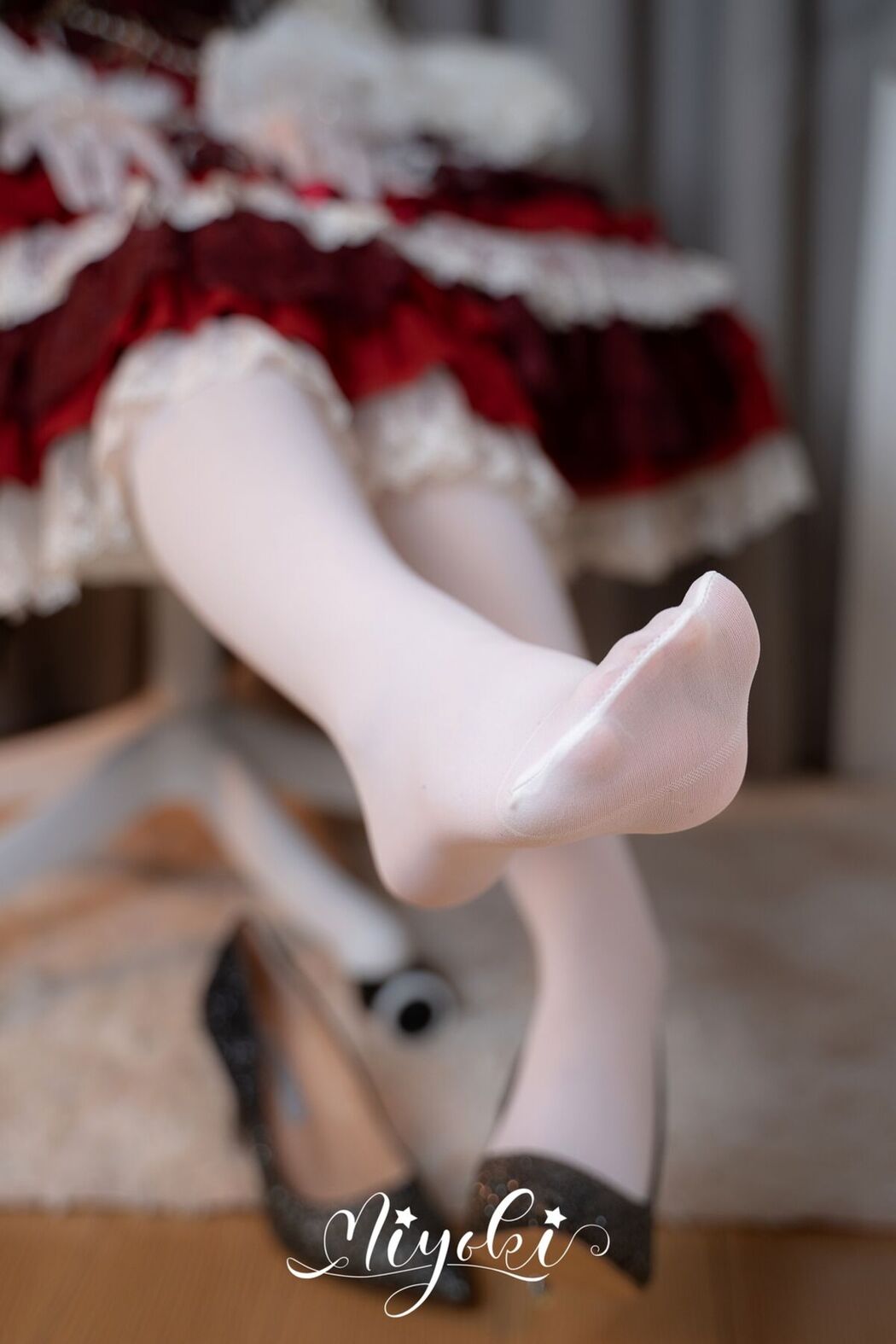 Coser@铃木美咲 – LO Girl Who Loves Friends