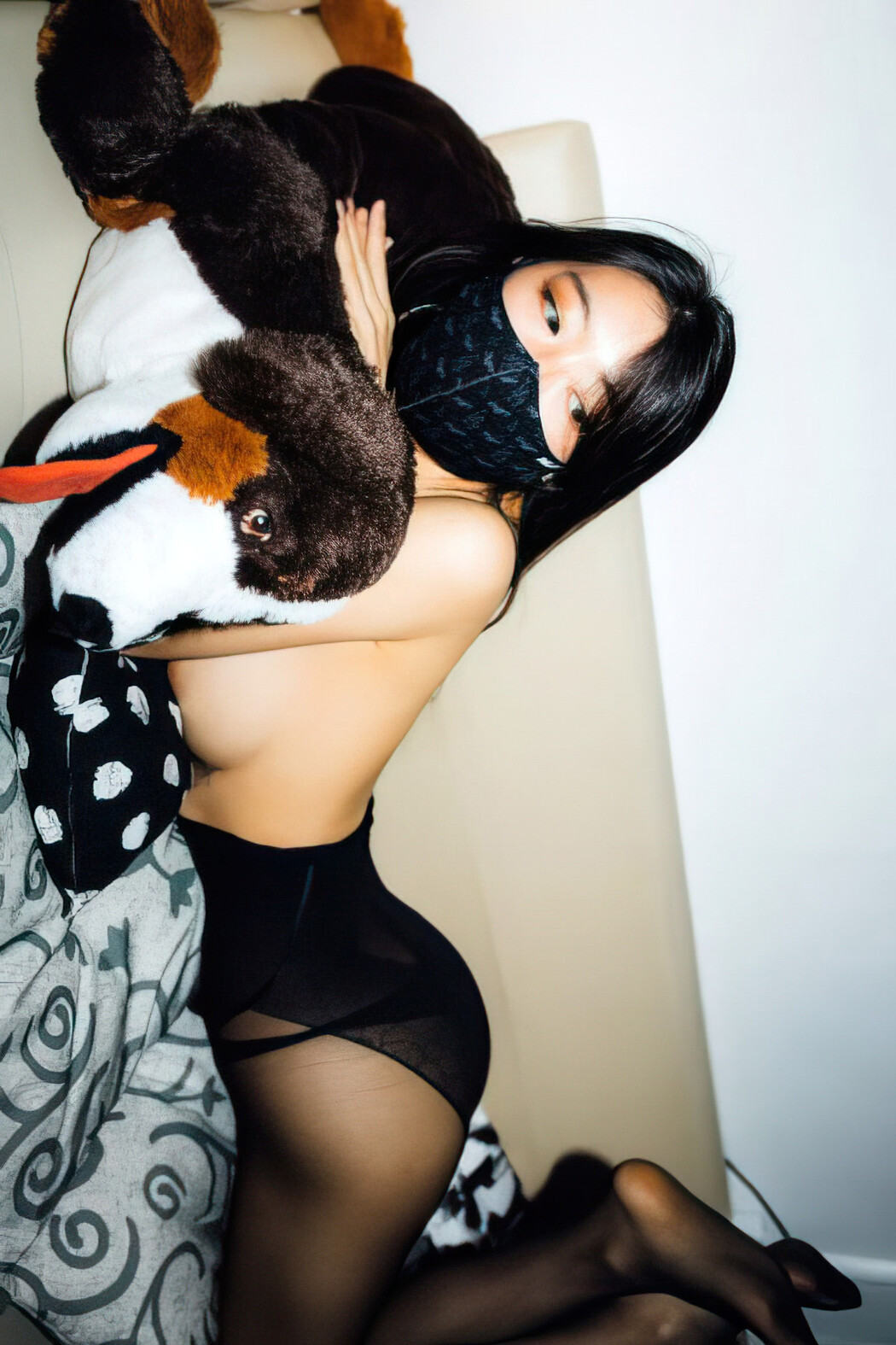 Mona 모나, Moon Night Snap &#8216;Black&#8217; Set.03