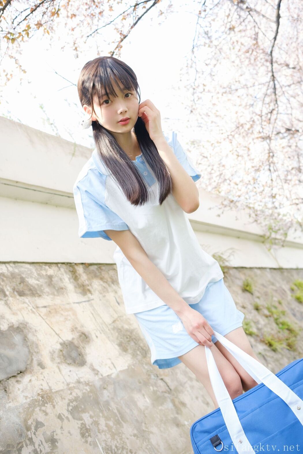 Coser@稚乖画册 – 美少女清纯与风骚并存