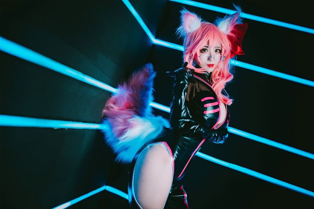 Coser@Rioko凉凉子 – Tamamo Mae Secretary Kitsune 玉藻前 秘书狐