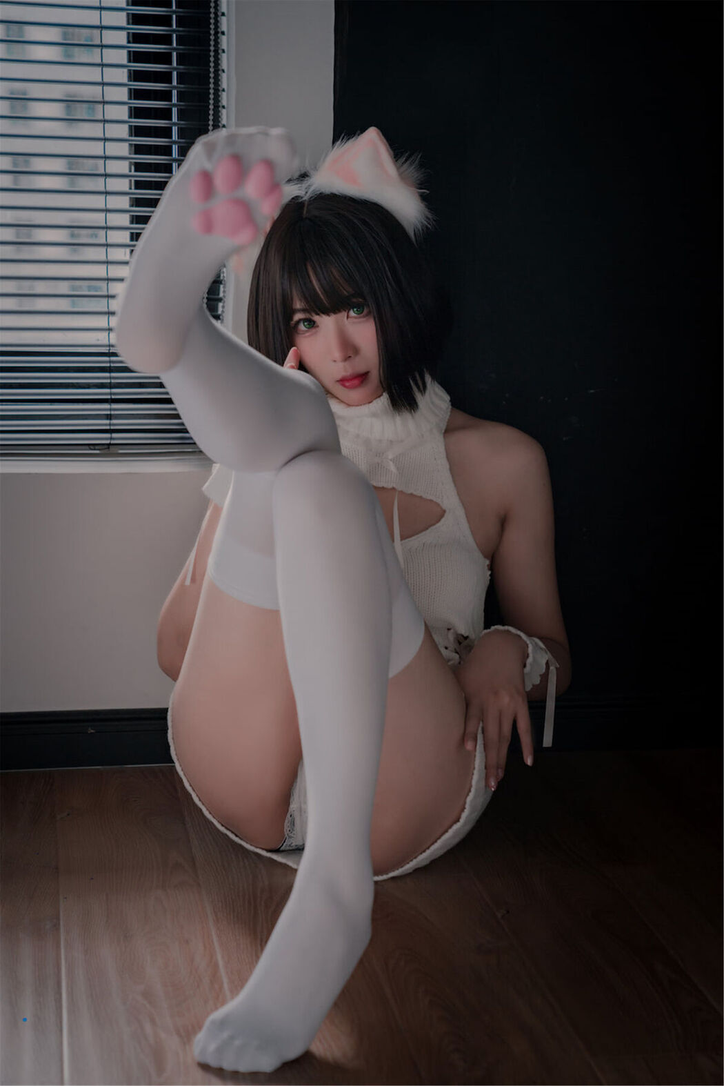 Coser@轩萧学姐 – 猫爪袜