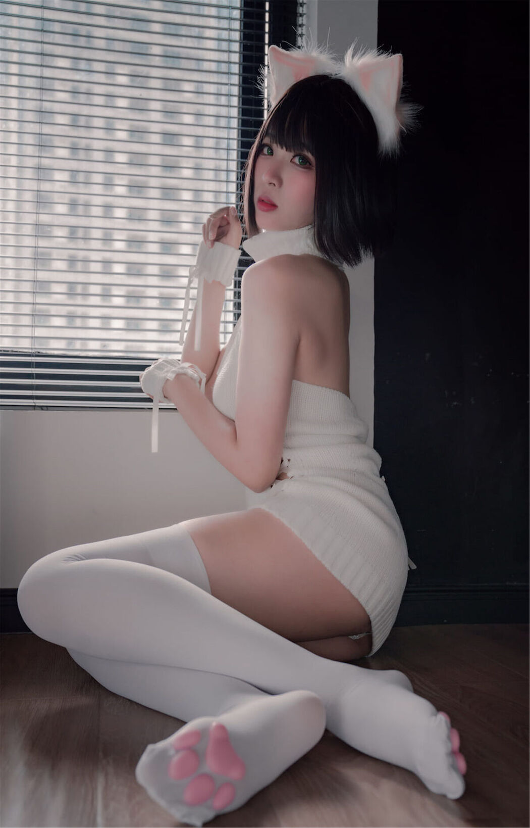 Coser@轩萧学姐 – 猫爪袜